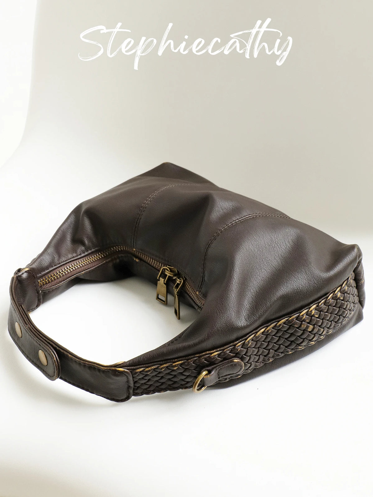Minimal Zip Hobo Bag