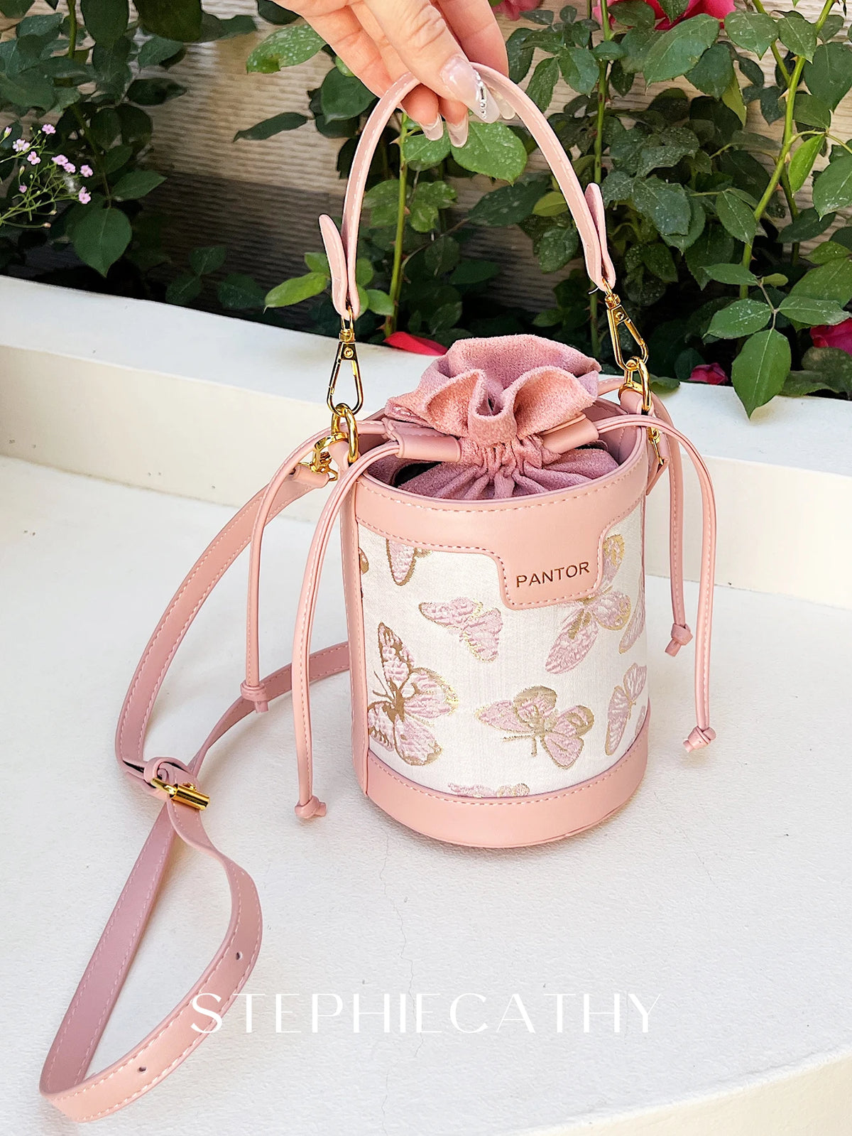Printed Drawstring Bucket Bag