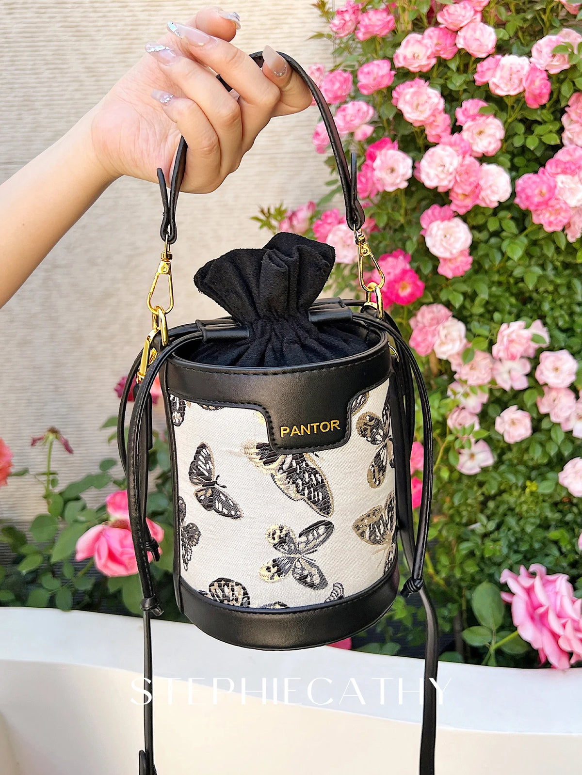 Printed Drawstring Bucket Bag