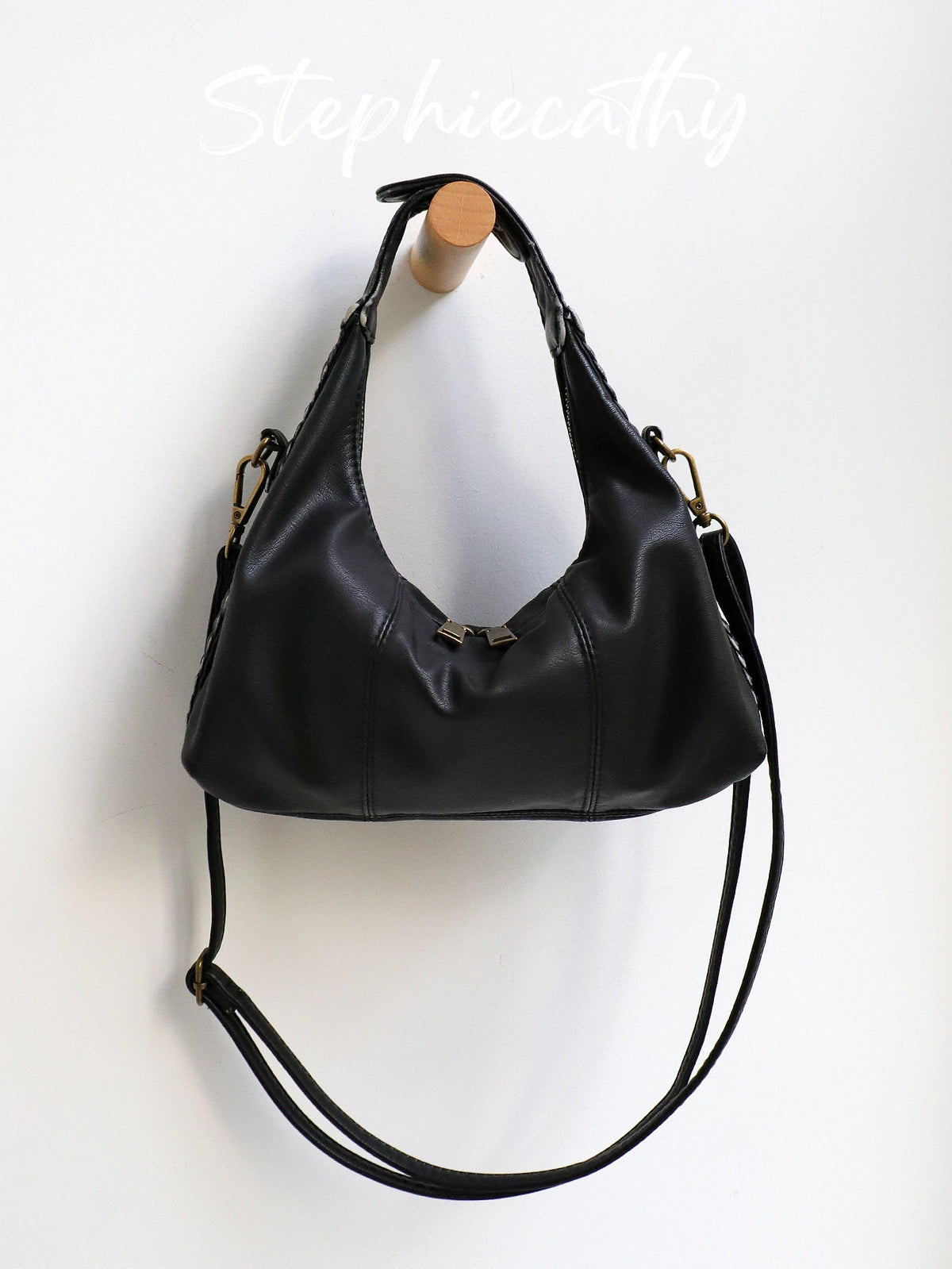 Minimal Zip Hobo Bag